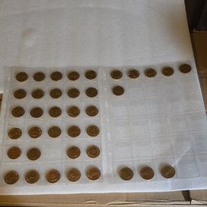 1992 Shell Presidential coin set Of 35 Plus 3 More Included That Have A Pair.